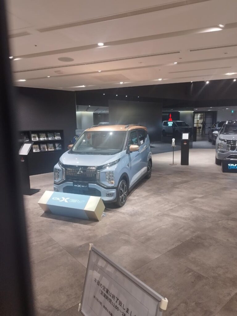 זה מה שמוכרים במיצובישי יפן