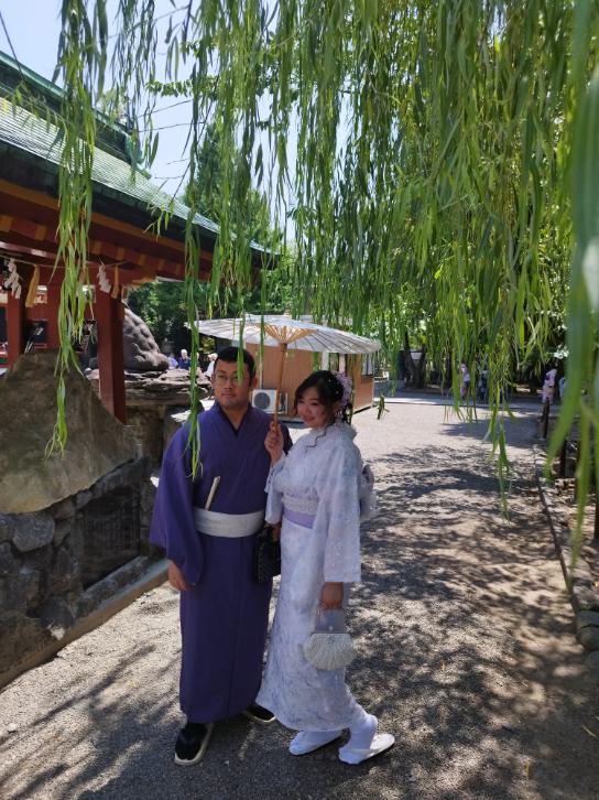 זוג יפני לפני החתונה